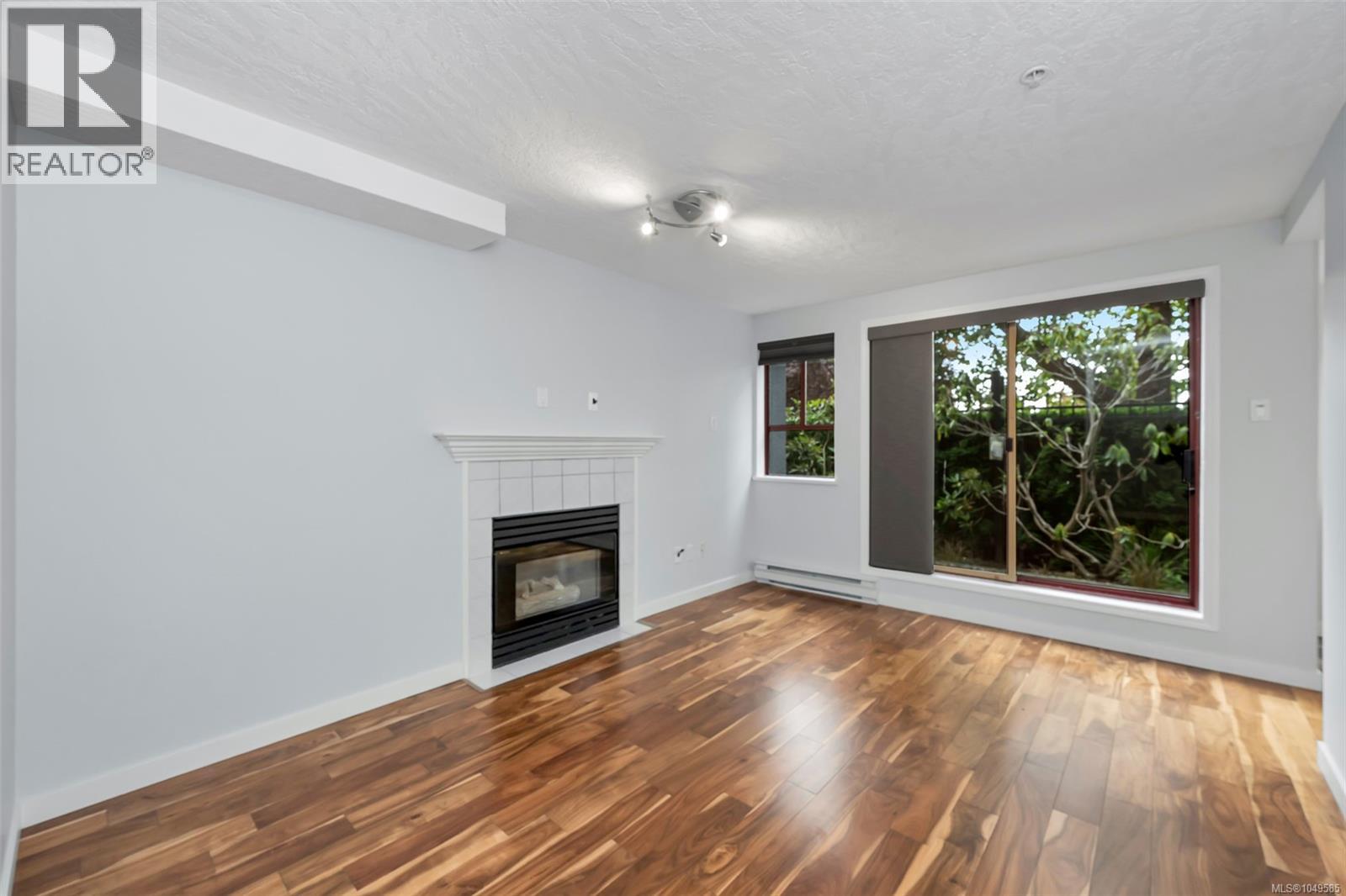 106 520 Dunedin St Property Photo 9