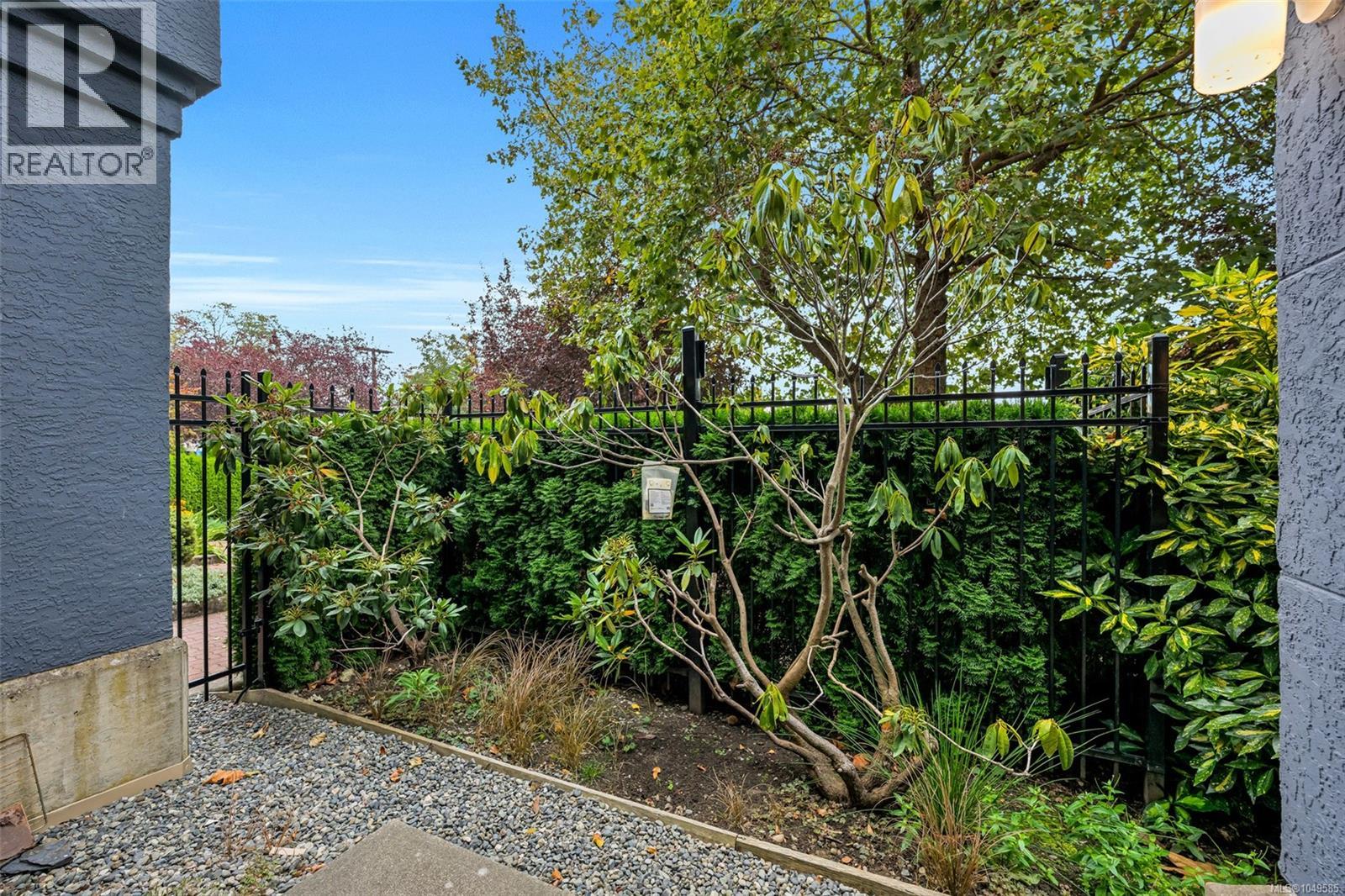 106 520 Dunedin St Property Photo 31