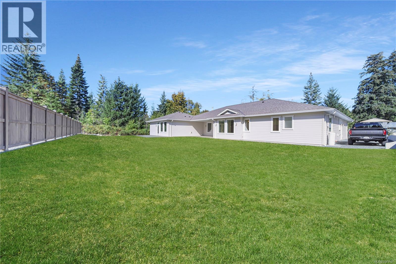 2780 Burde St Property Photo 61