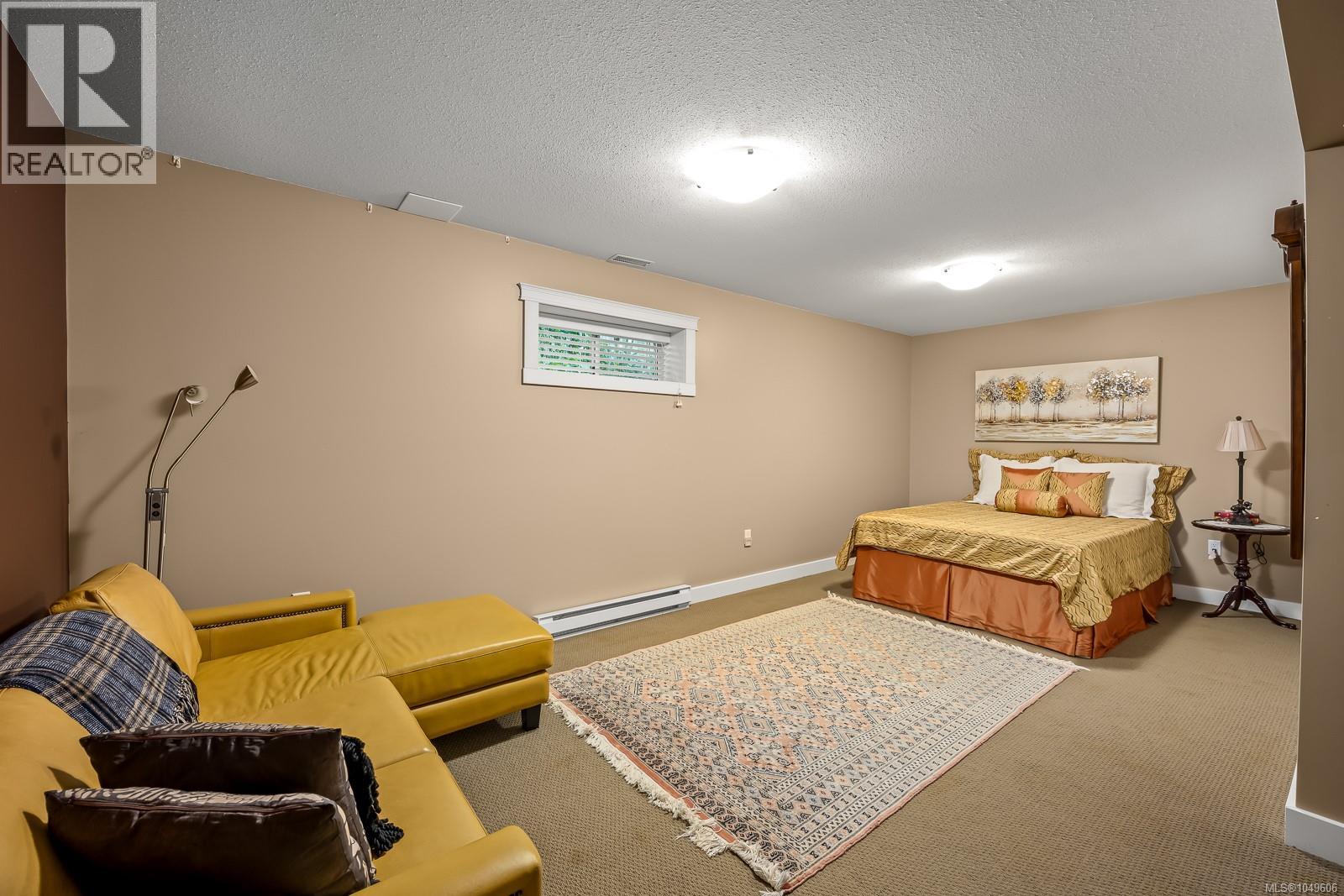 920 Eastwicke Cres Property Photo 38