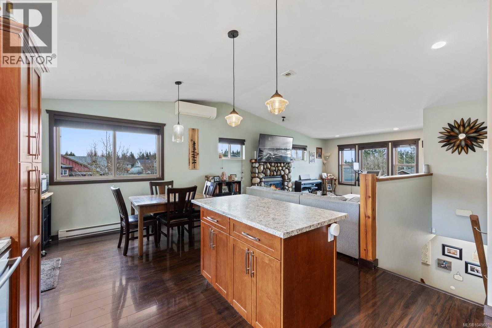 2735 Rydal Ave Property Photo 8