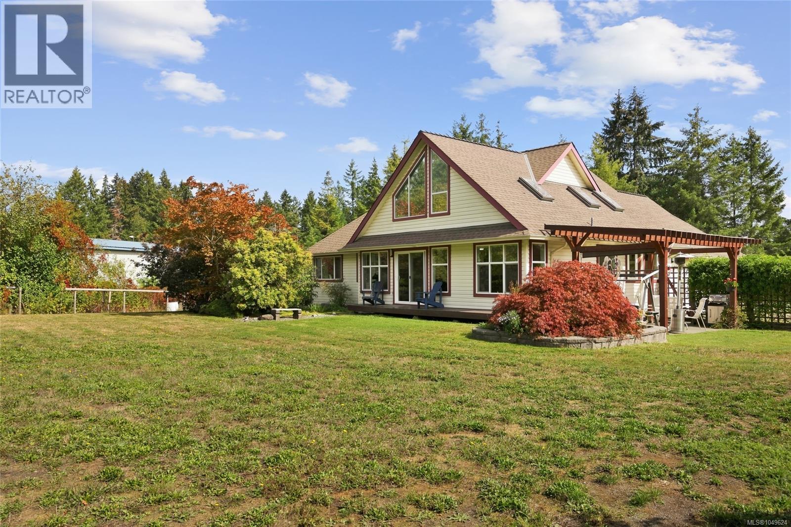2877 Lake Trail Rd Property Photo 1