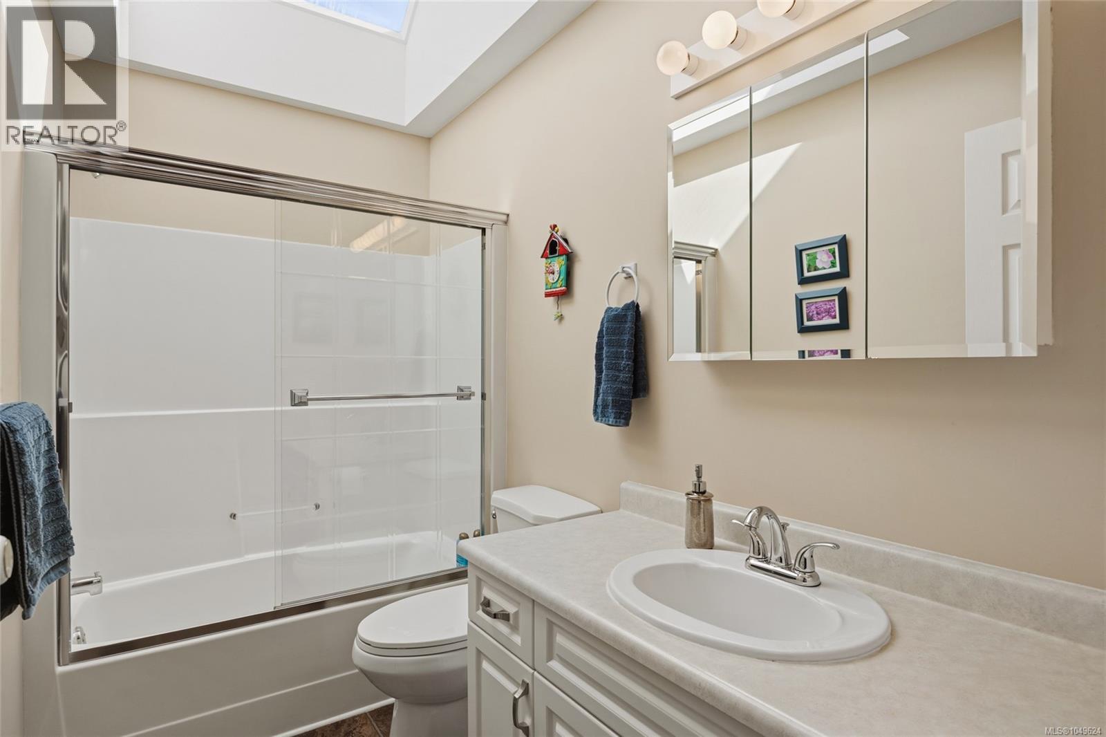 2877 Lake Trail Rd Property Photo 25
