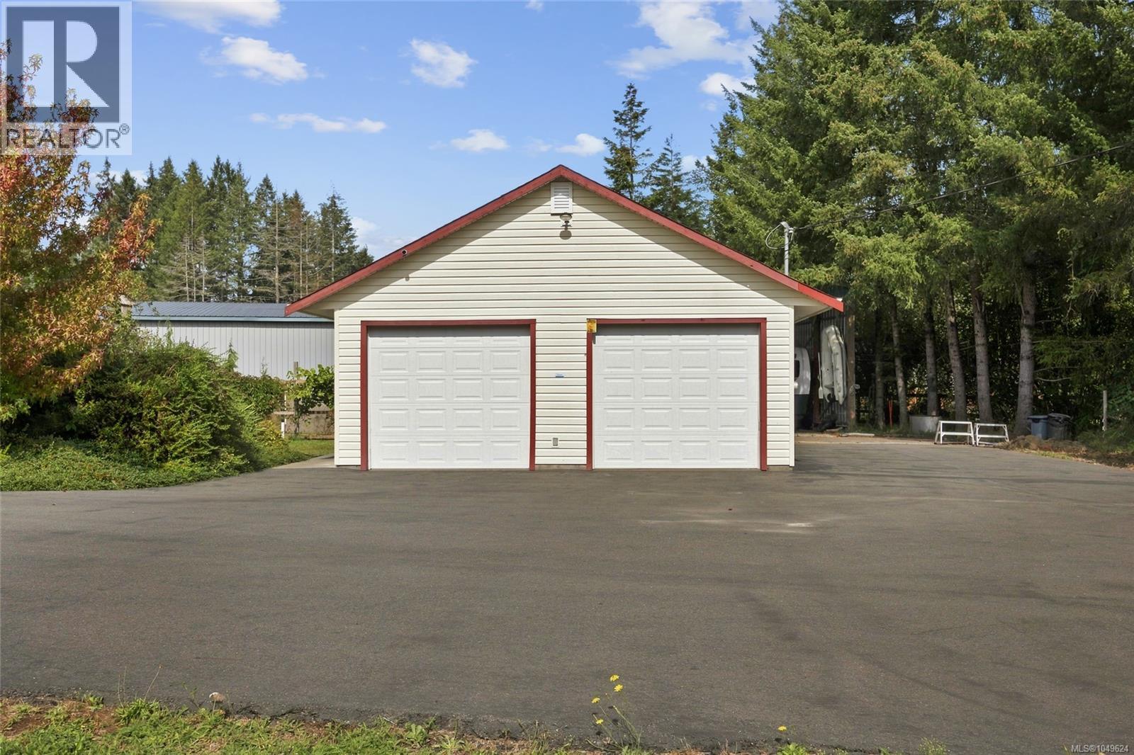 2877 Lake Trail Rd Property Photo 42