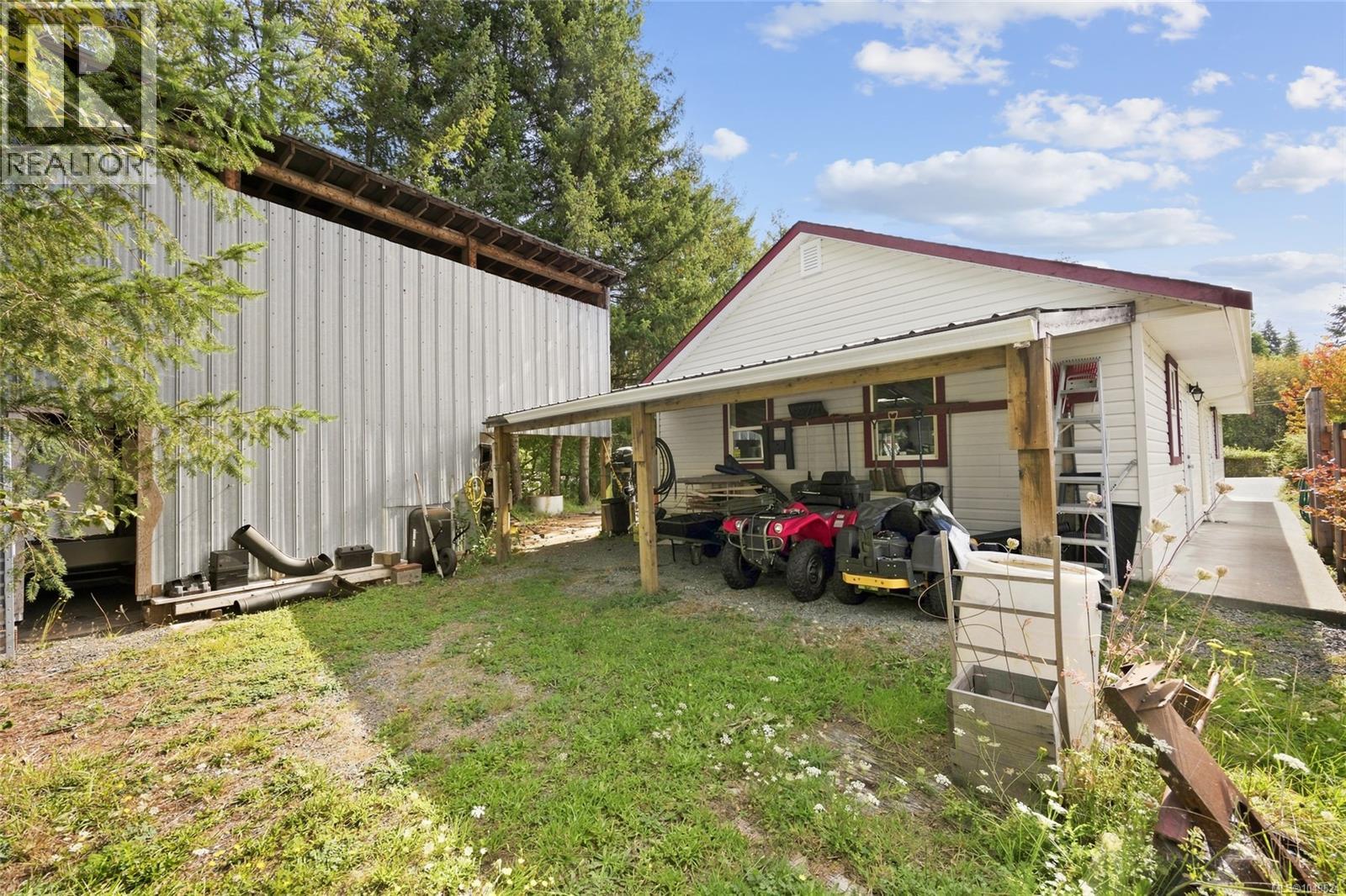 2877 Lake Trail Rd Property Photo 45