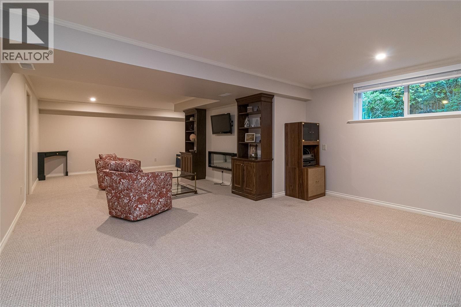 671 Dalkeith Ave Property Photo 32