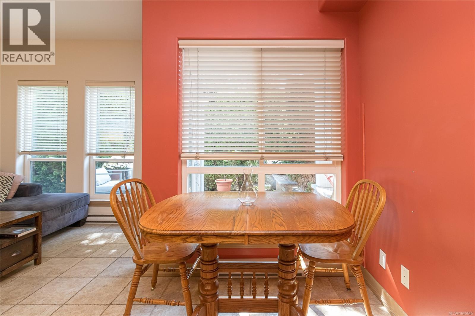 112 3915 Carey Rd Property Photo 7