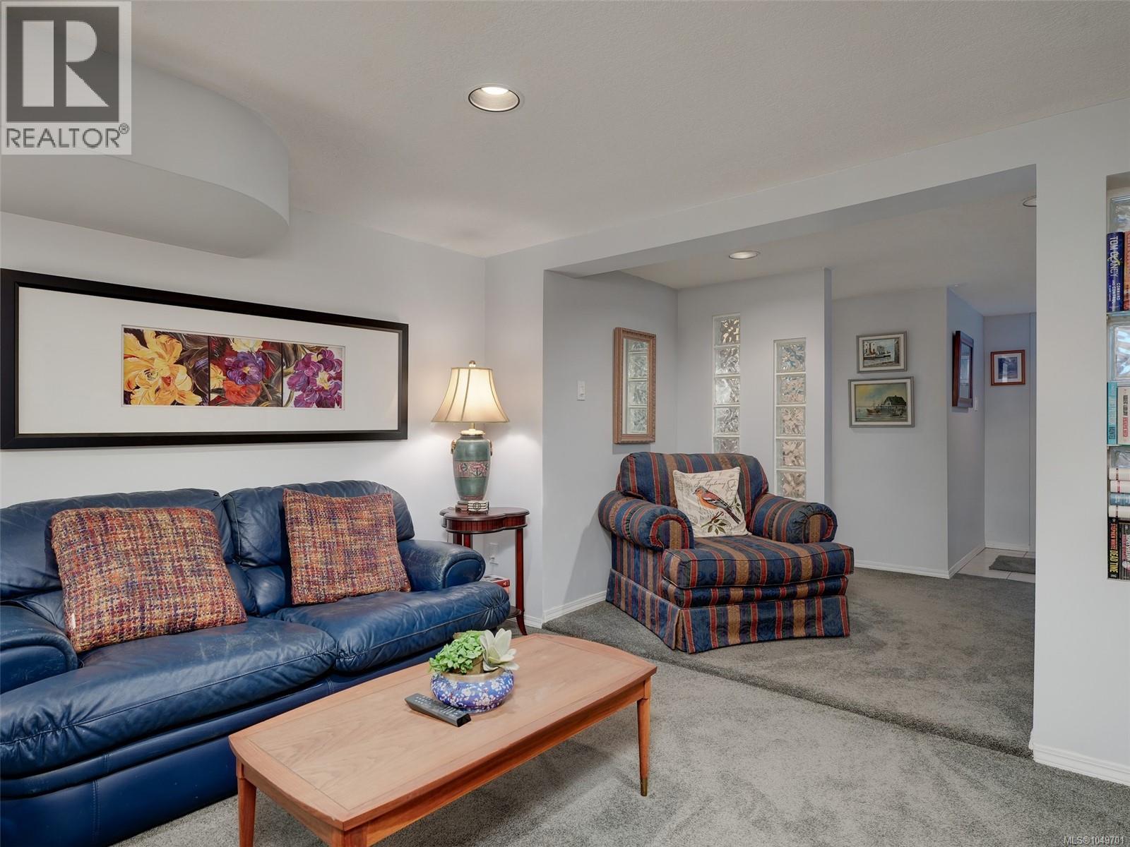2064 Lansdowne Rd Property Photo 19