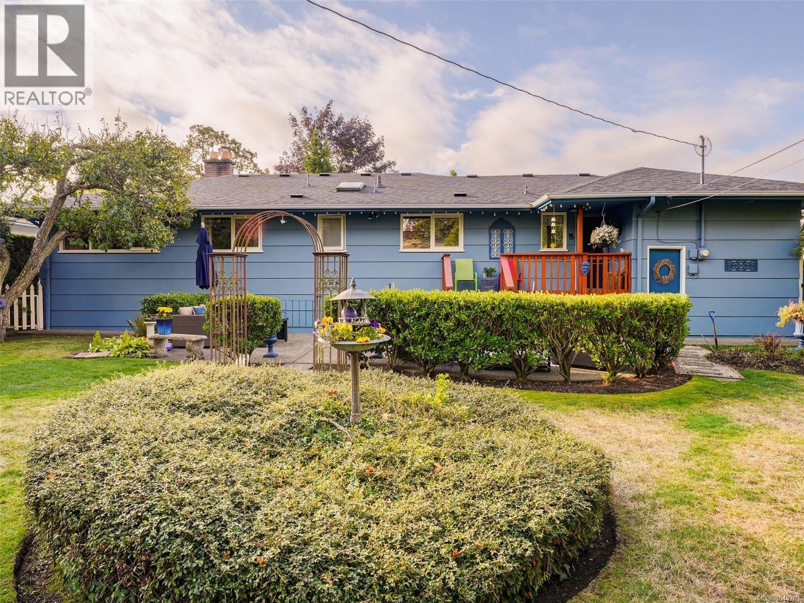 2064 Lansdowne Rd Property Photo 55