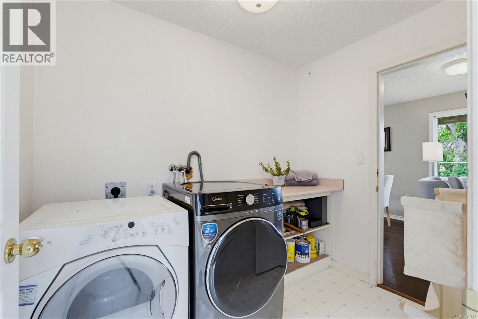 840 Tillicum Rd Property Photo 26