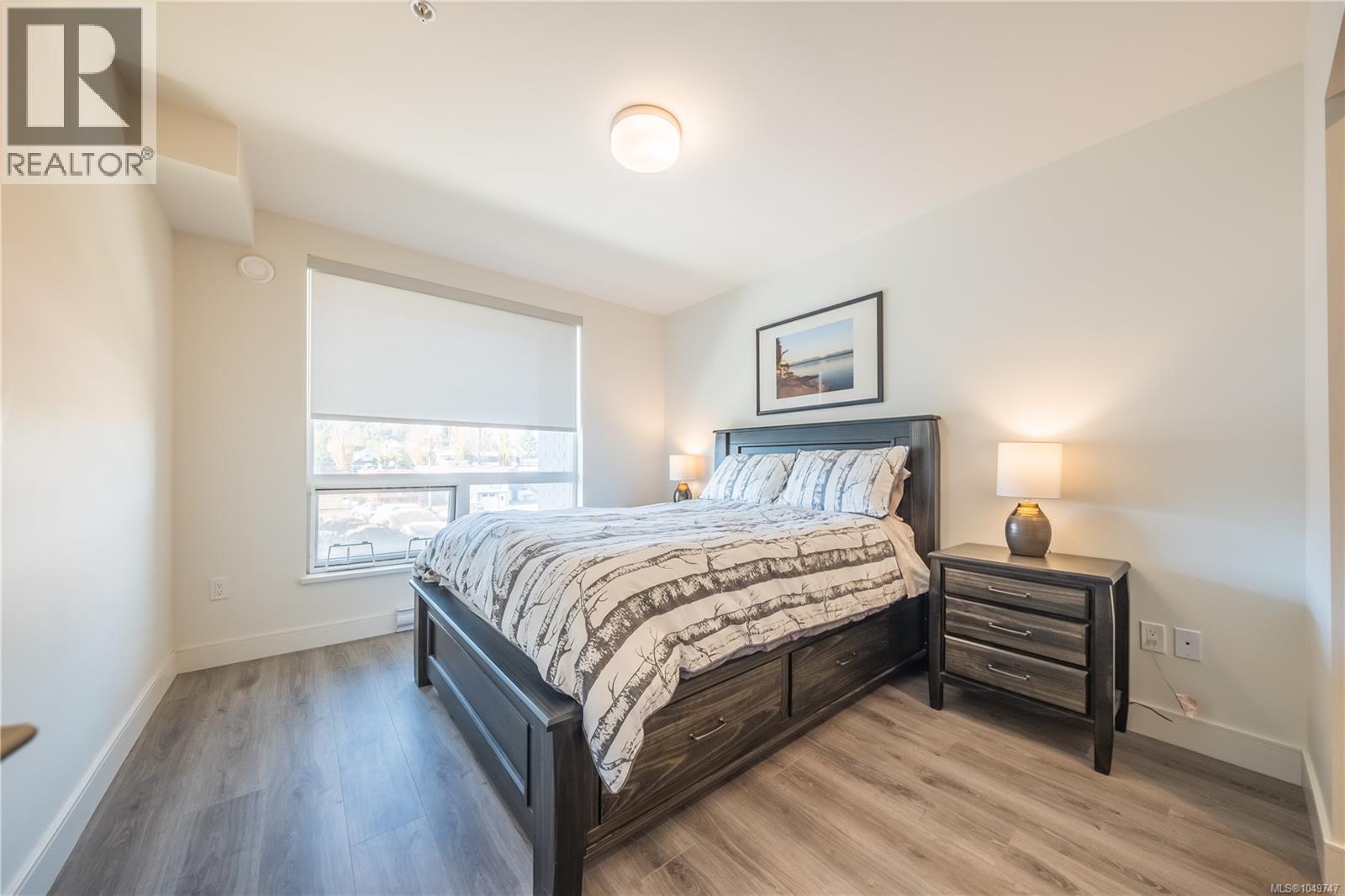 407 119 Haliburton St Property Photo 18