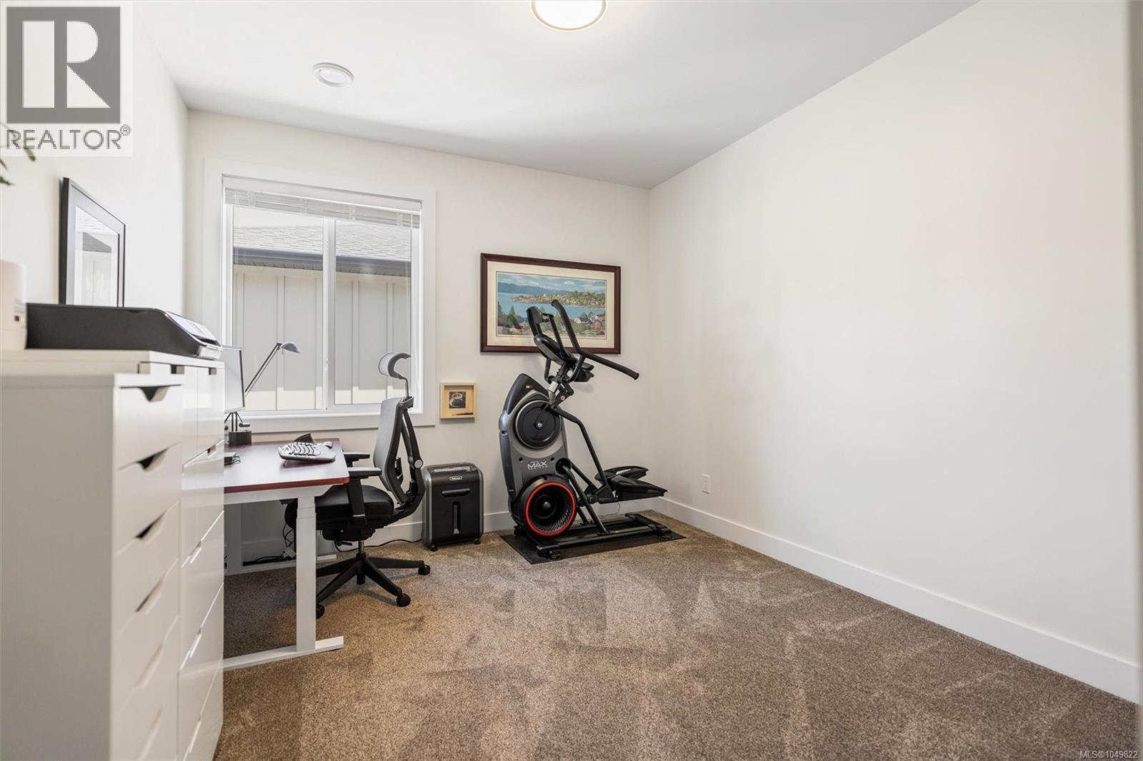 2423 Azurite Cres Property Photo 25