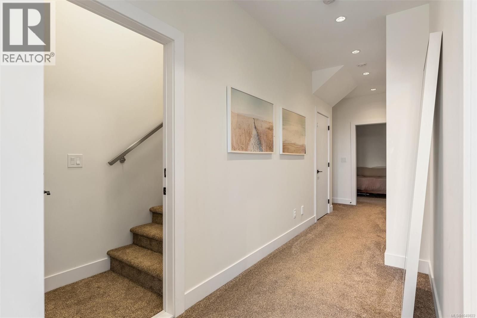 2423 Azurite Cres Property Photo 29