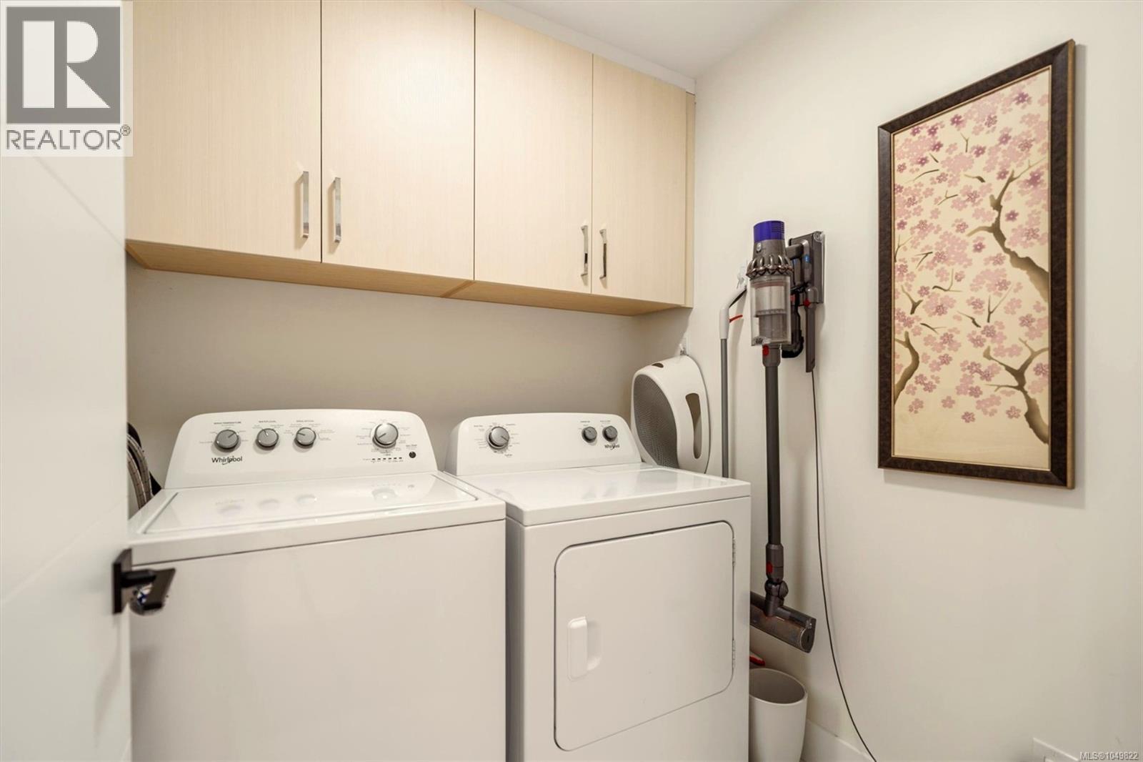 2423 Azurite Cres Property Photo 41