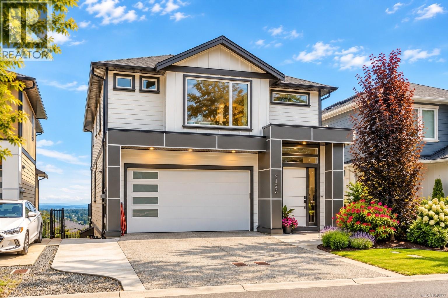 2423 Azurite Cres Property Photo 43