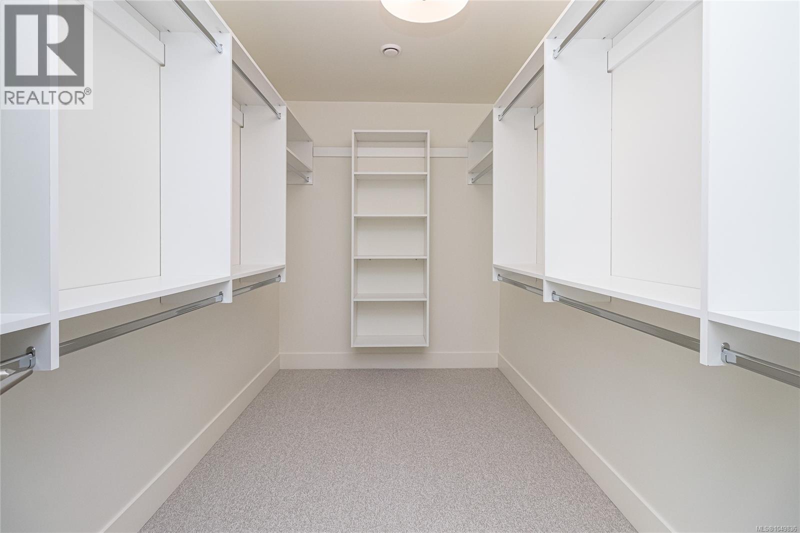 2180 Bellflower Dr Property Photo 18