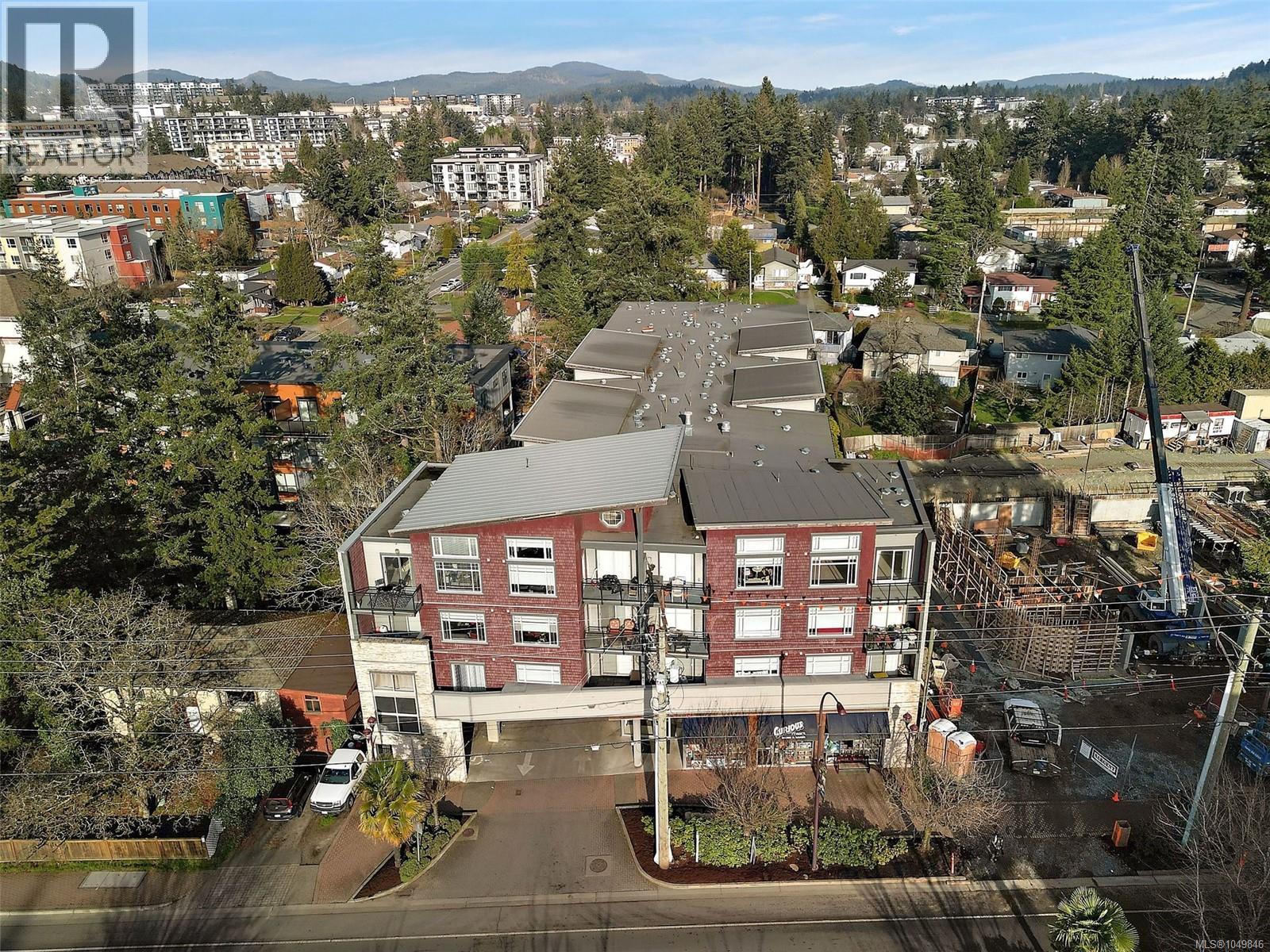 403 844 Goldstream Ave Property Photo 20