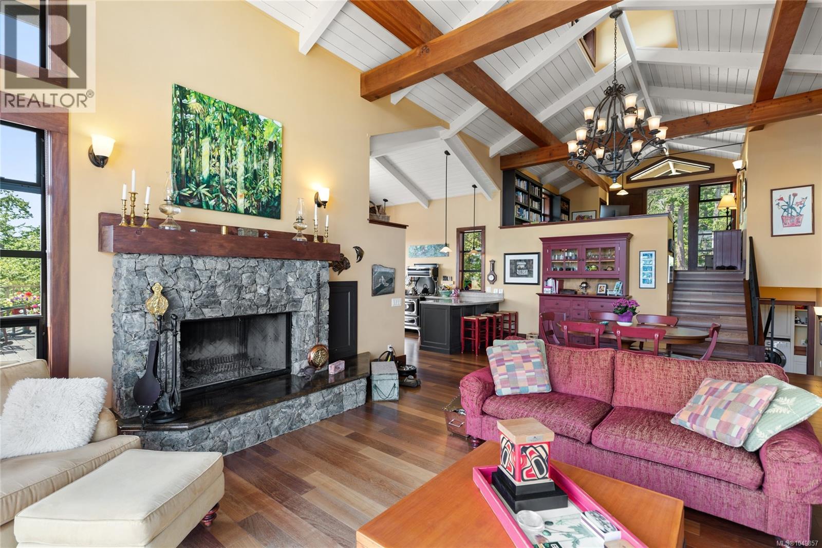 730 Treetops Spur Property Photo 18