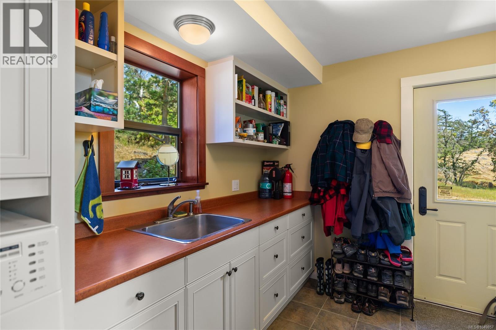 730 Treetops Spur Property Photo 36