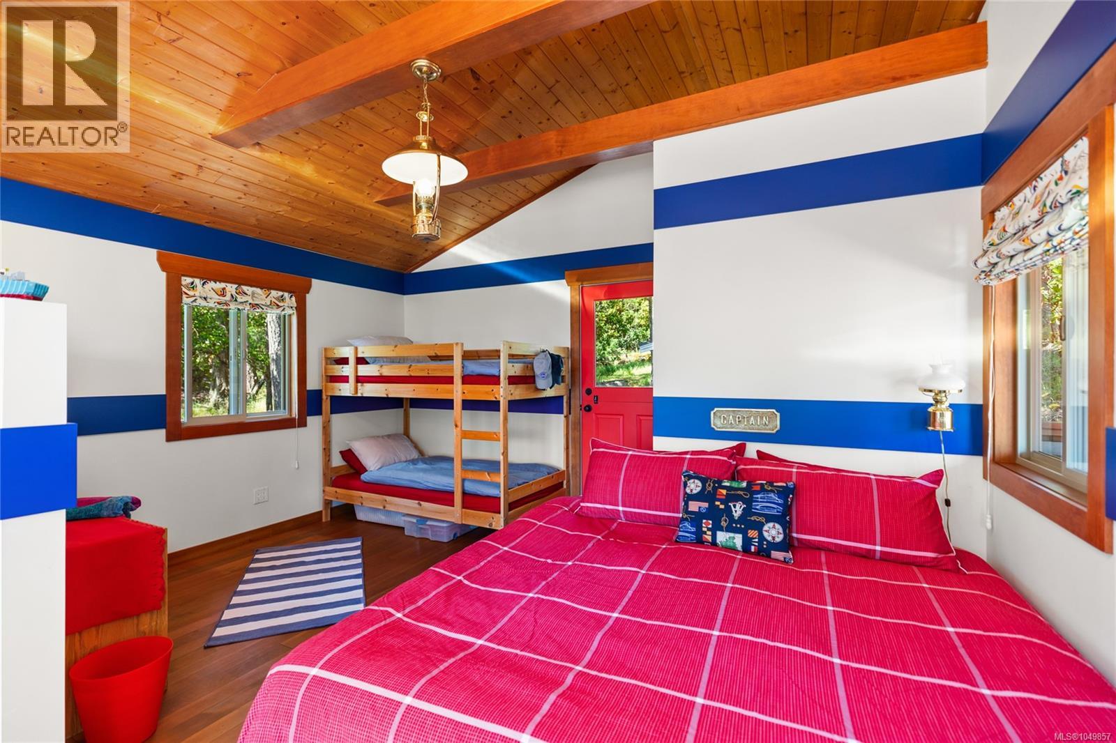 730 Treetops Spur Property Photo 40