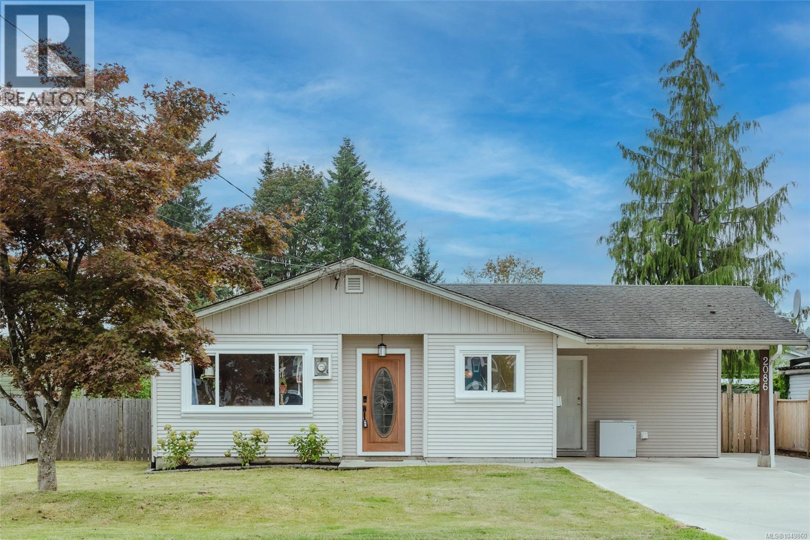 2086 Eardley Rd Property Photo 1