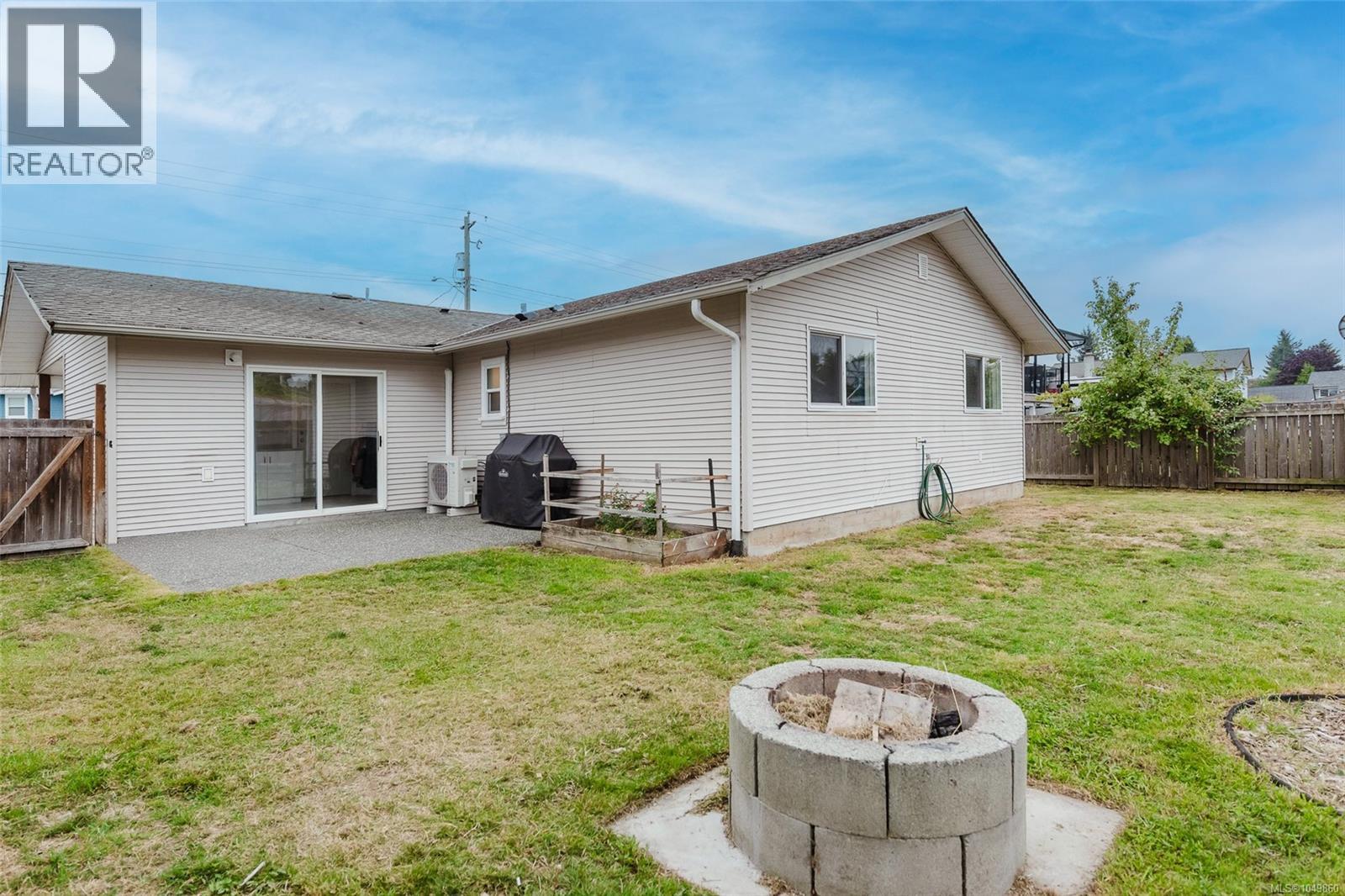 2086 Eardley Rd Property Photo 28