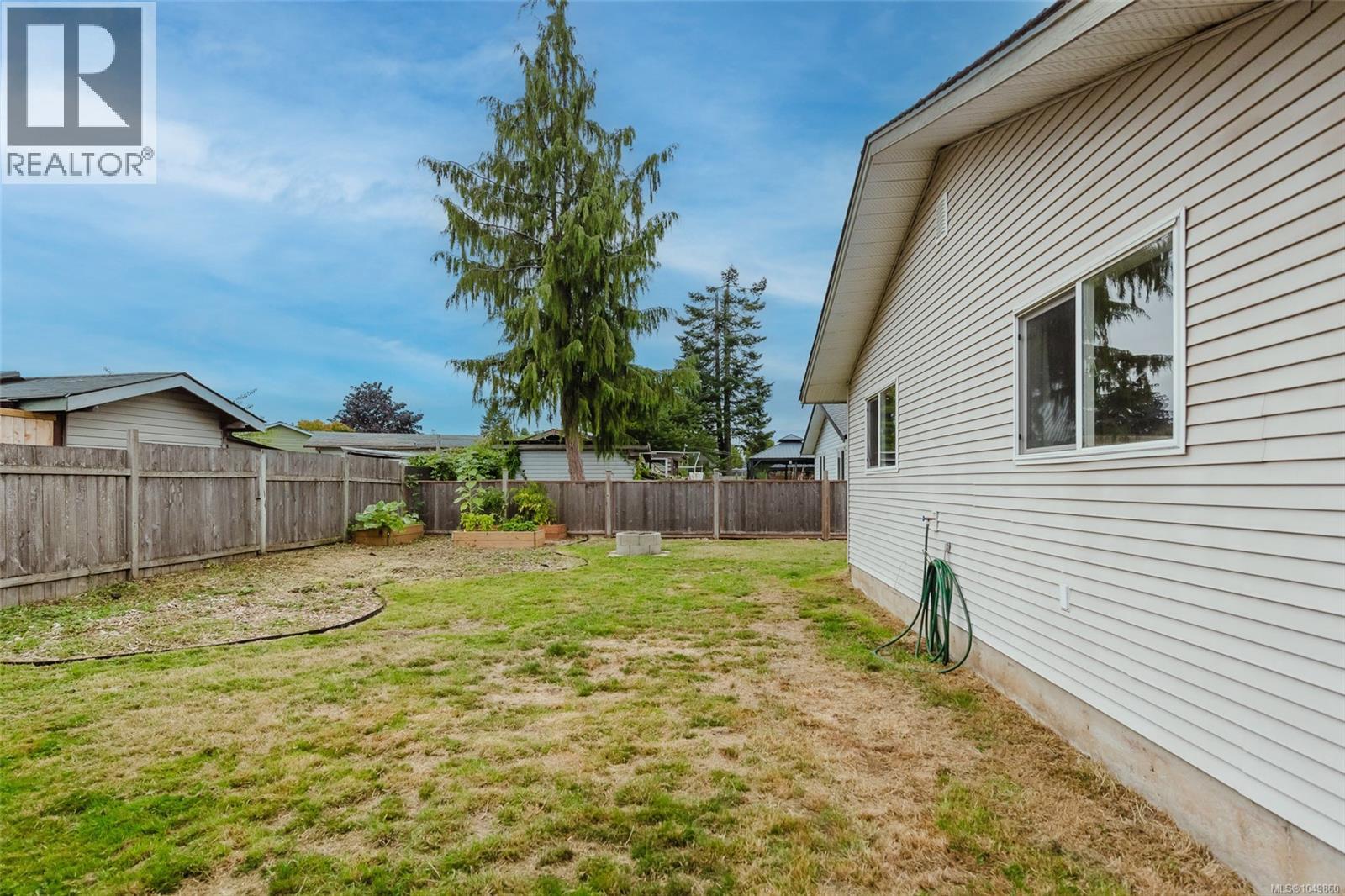 2086 Eardley Rd Property Photo 32