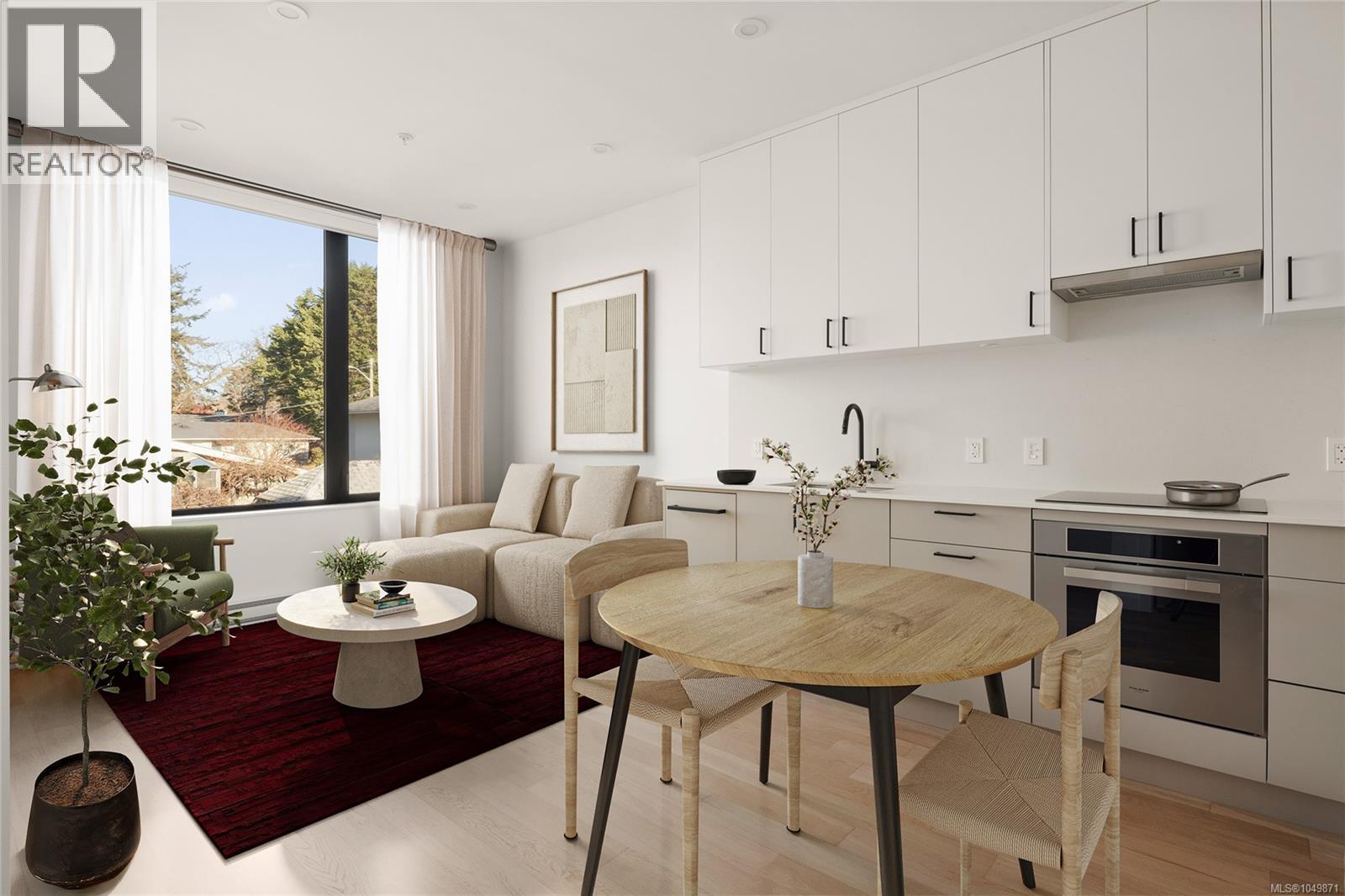 10 907 Redfern St Property Photo 6