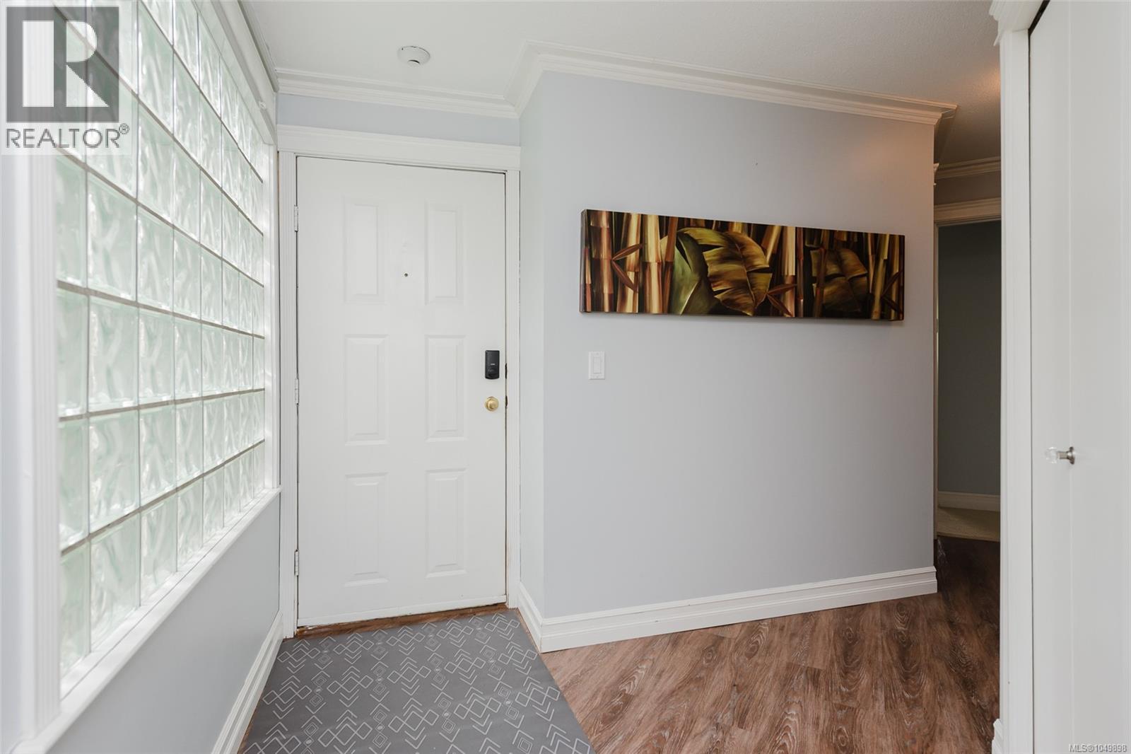 306 2250 Manor Pl Property Photo 6