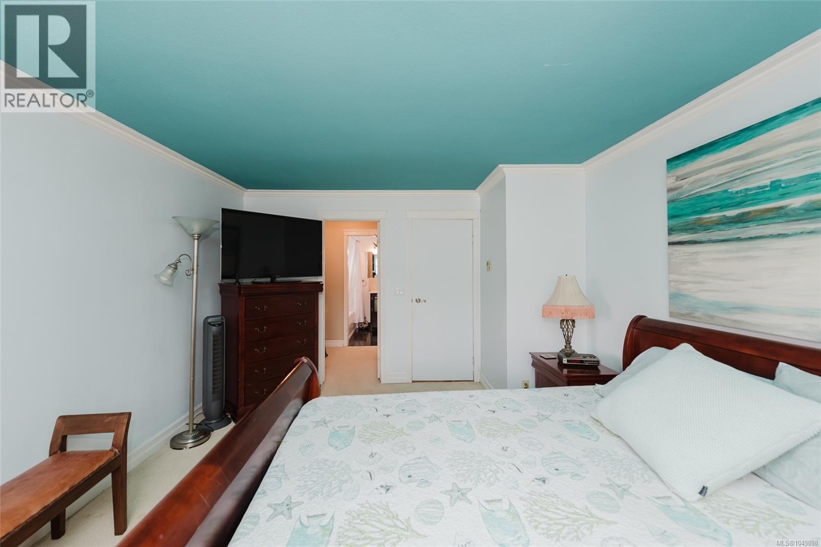 306 2250 Manor Pl Property Photo 18
