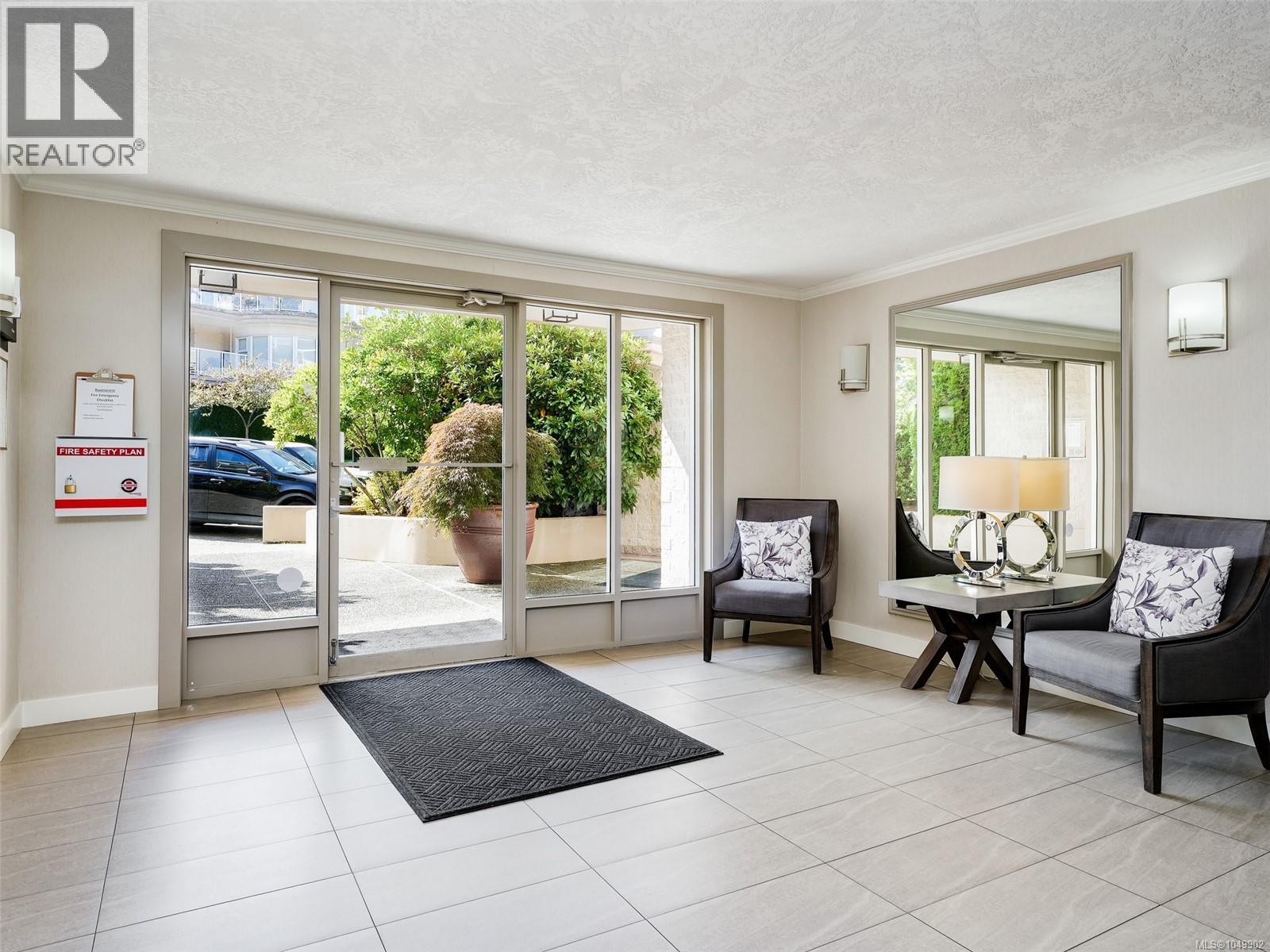 3105 2829 Arbutus Rd Property Photo 24