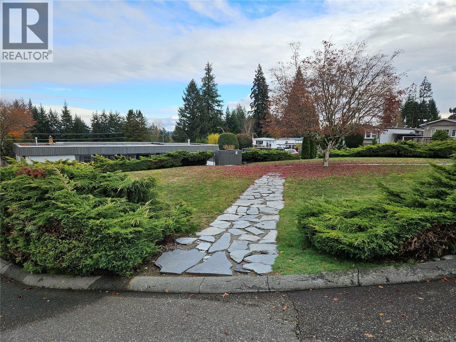 13 10980 Westdowne Rd Property Photo 8