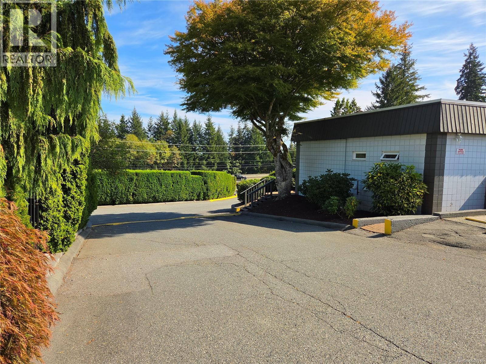 13 10980 Westdowne Rd Property Photo 19