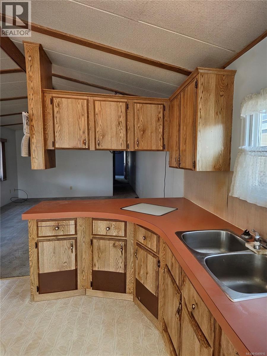 13 10980 Westdowne Rd Property Photo 25