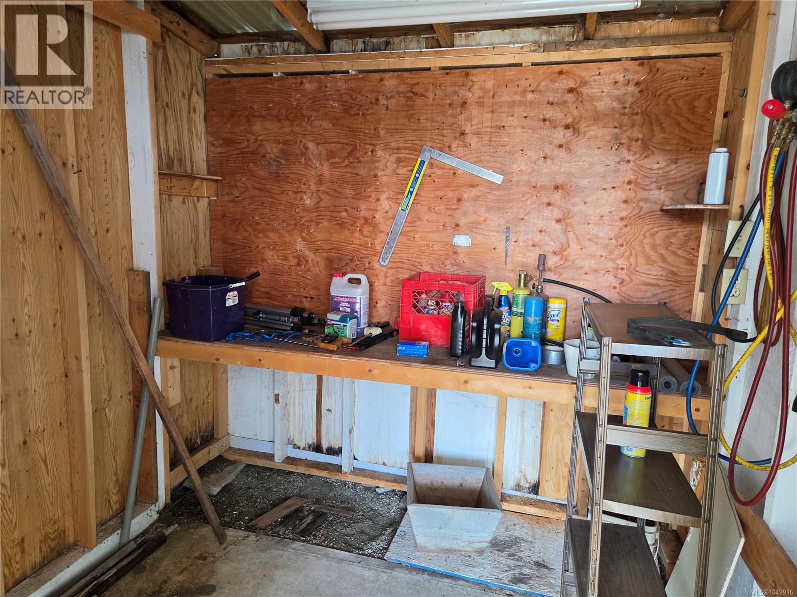 13 10980 Westdowne Rd Property Photo 42
