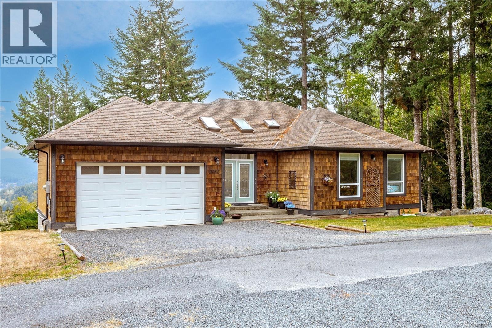 6082 Copper View Lane Property Photo 3