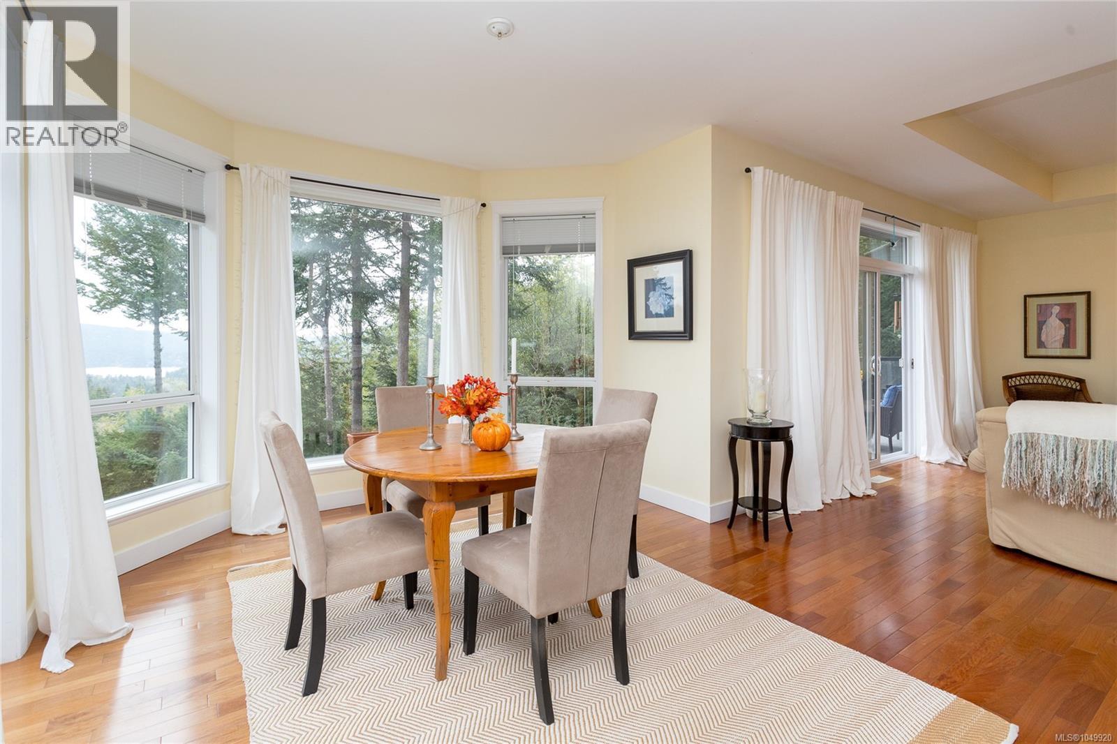 6082 Copper View Lane Property Photo 13
