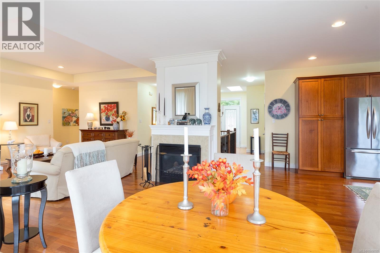6082 Copper View Lane Property Photo 14
