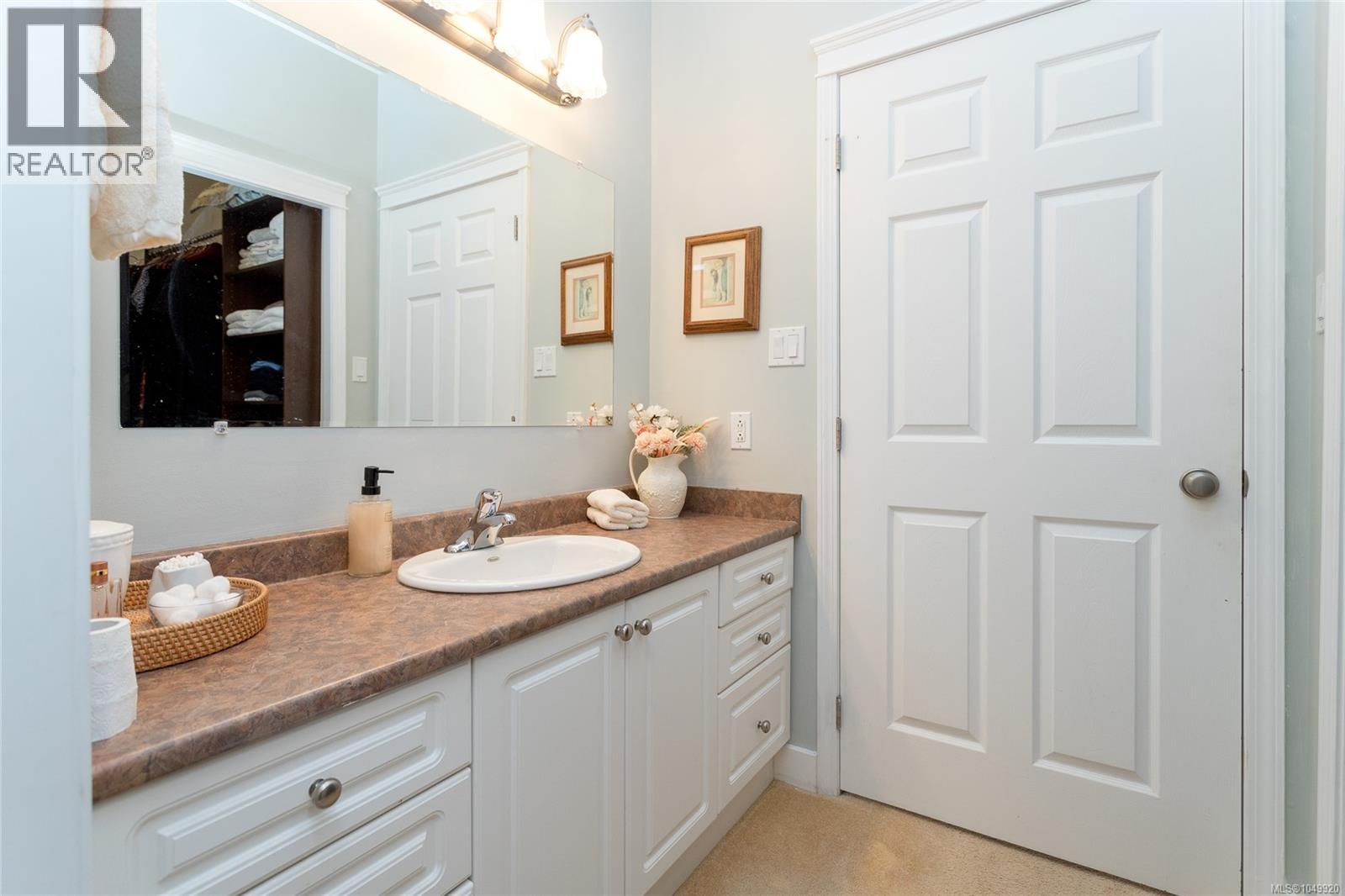 6082 Copper View Lane Property Photo 26