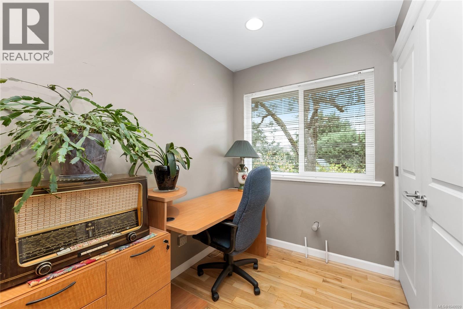 4151 Quadra St Property Photo 32