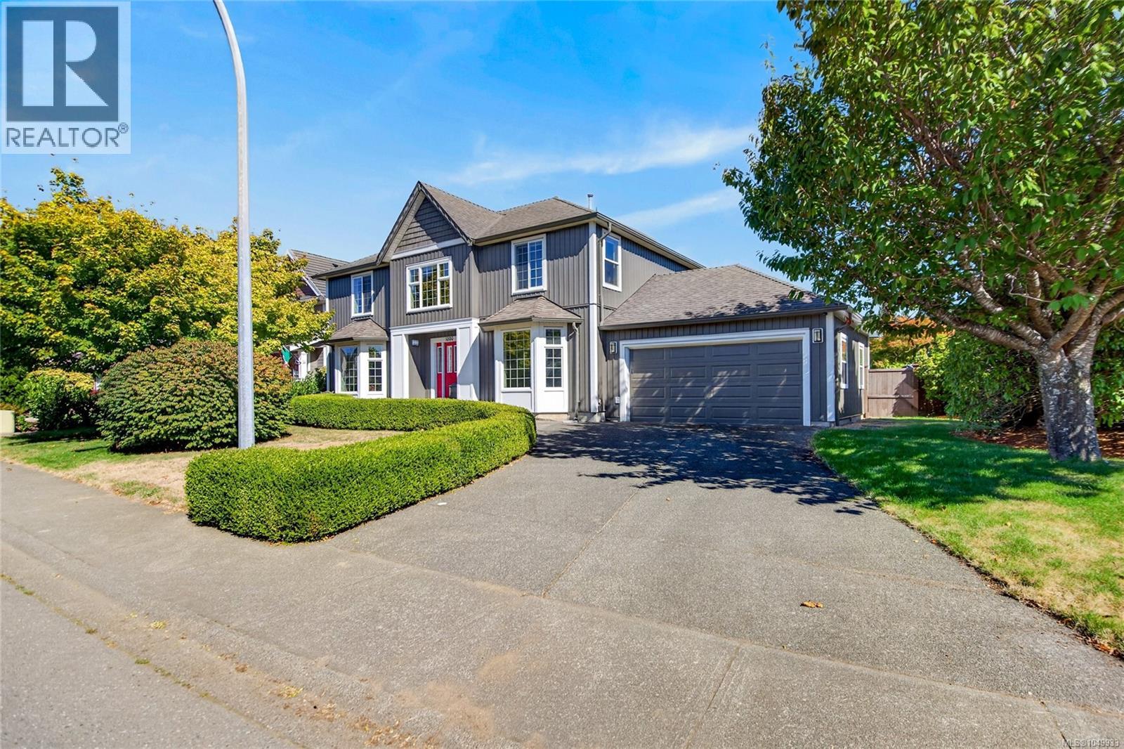 1000 Kingsley Cres Property Photo 1