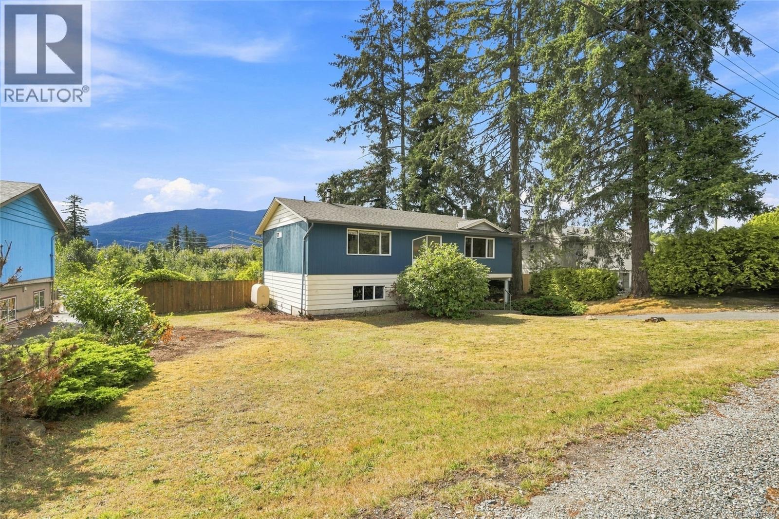 2247 Rosstown Rd Property Photo 3