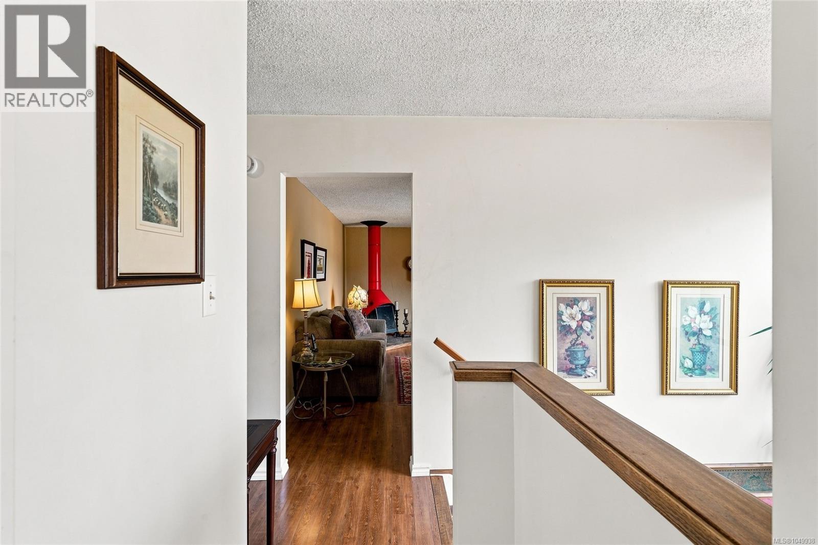 2247 Rosstown Rd Property Photo 10
