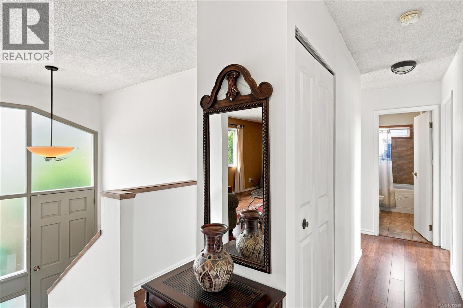 2247 Rosstown Rd Property Photo 11