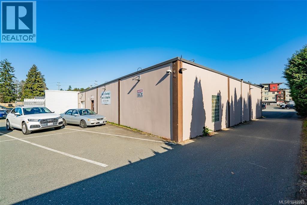 0 1611 Bowen Rd Property Photo 8