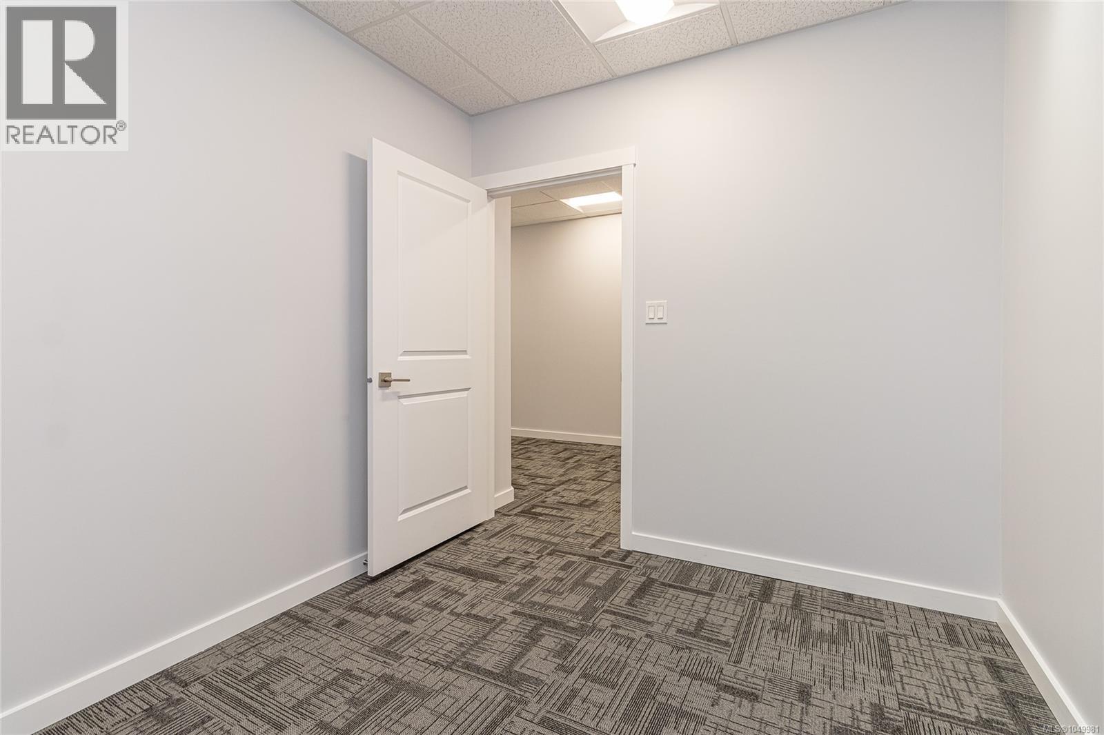 0 1611 Bowen Rd Property Photo 15