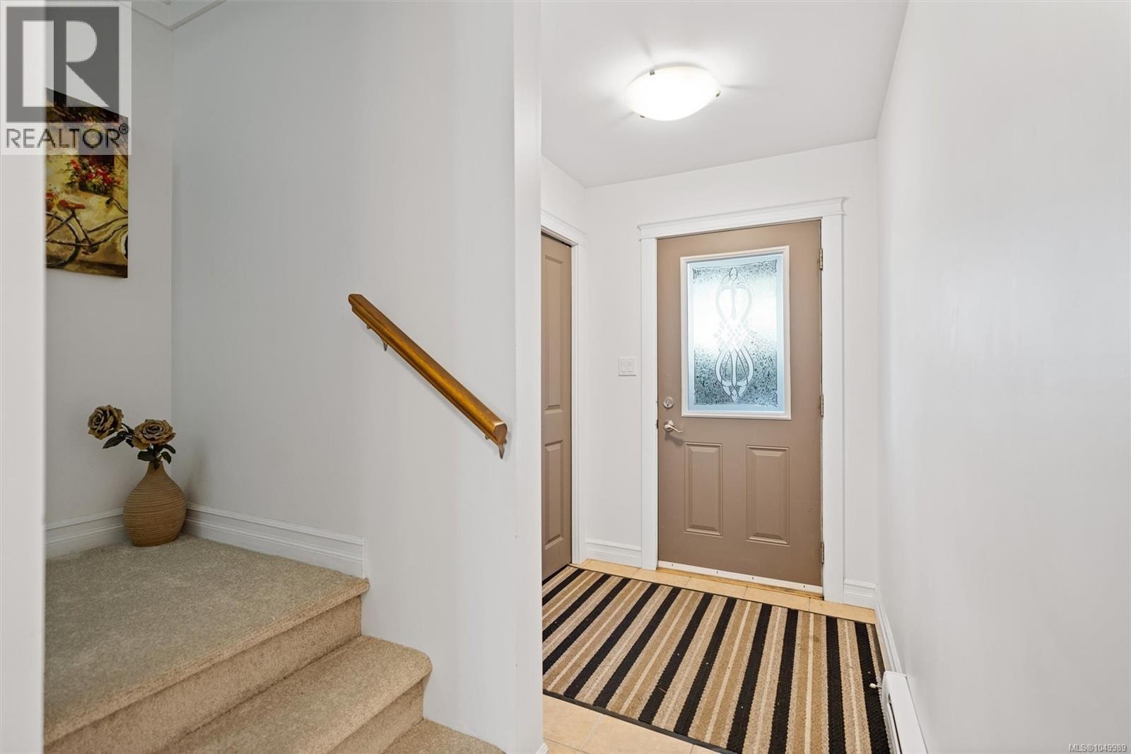 105 827 Arncote Ave Property Photo 2