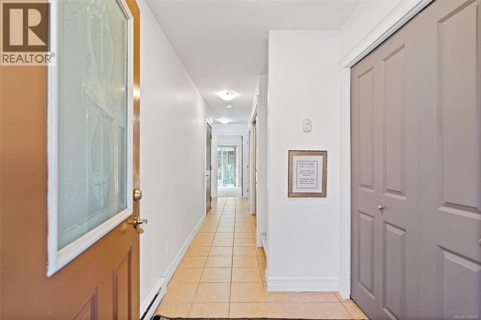 105 827 Arncote Ave Property Photo 3
