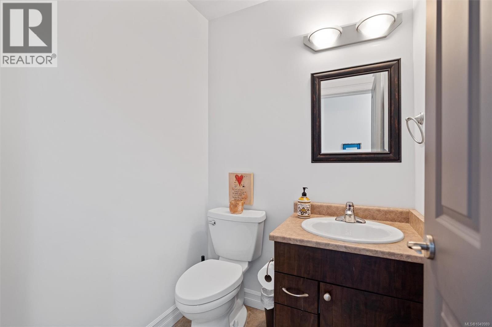 105 827 Arncote Ave Property Photo 18