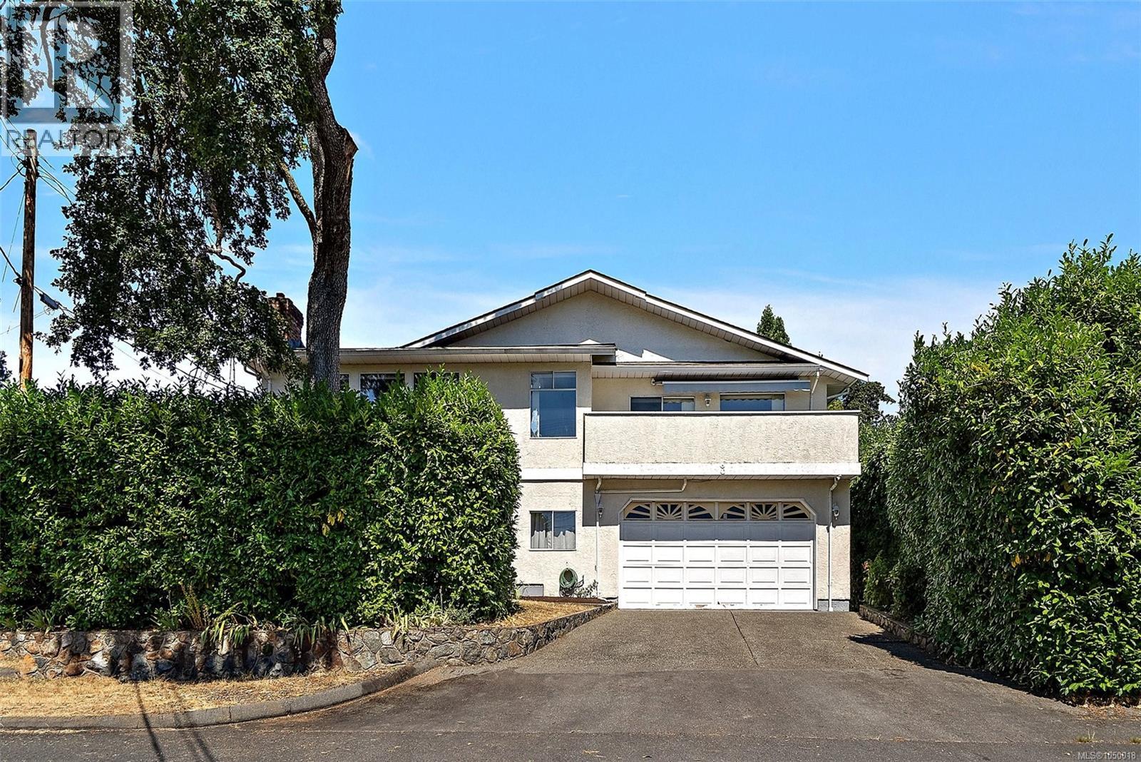 3301 Argyle Pl Property Photo 1